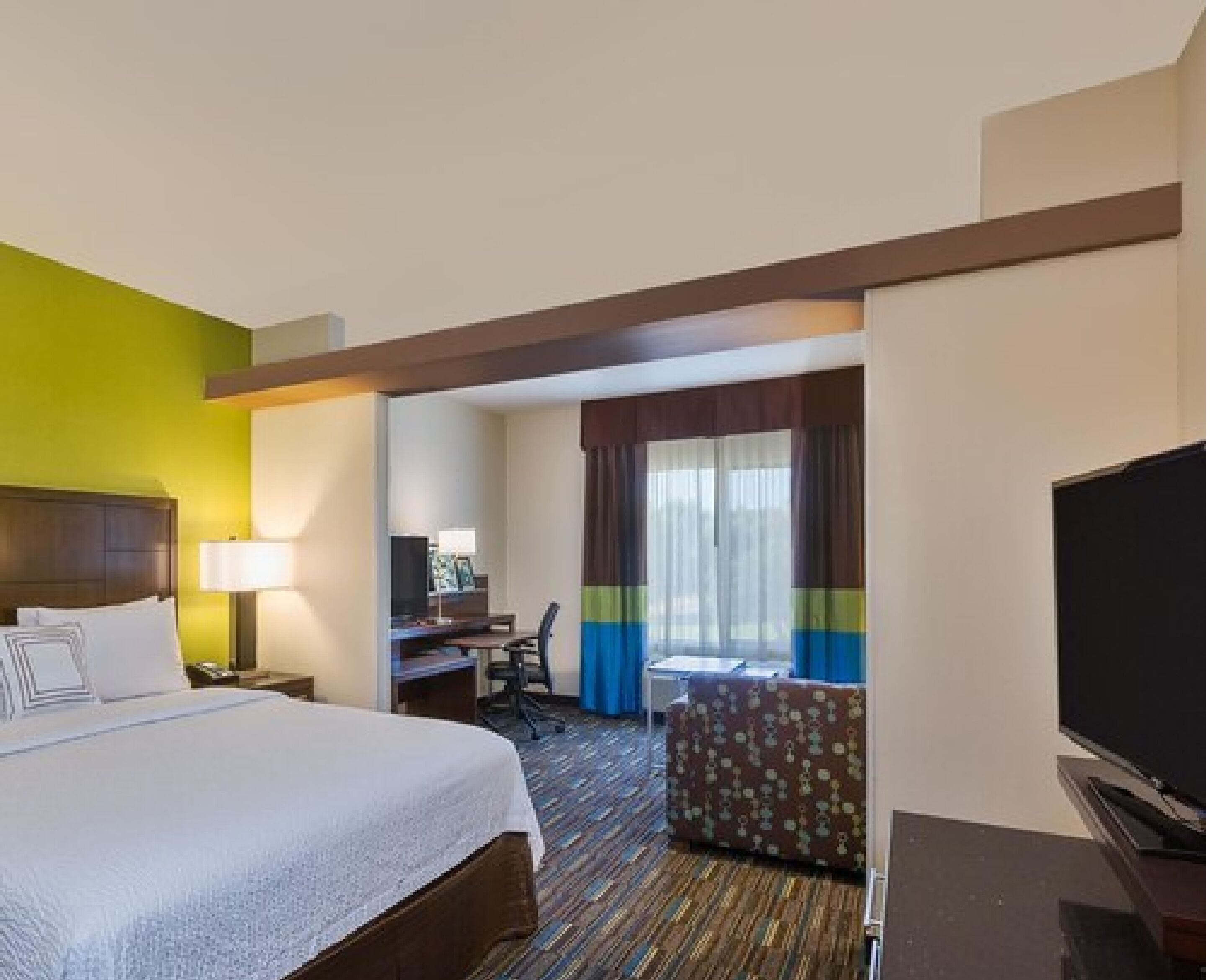 Hotel Del Sol In Corona Ca Expedia