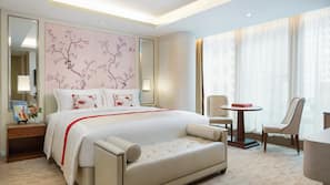 Down duvets, minibar, in-room safe, blackout curtains