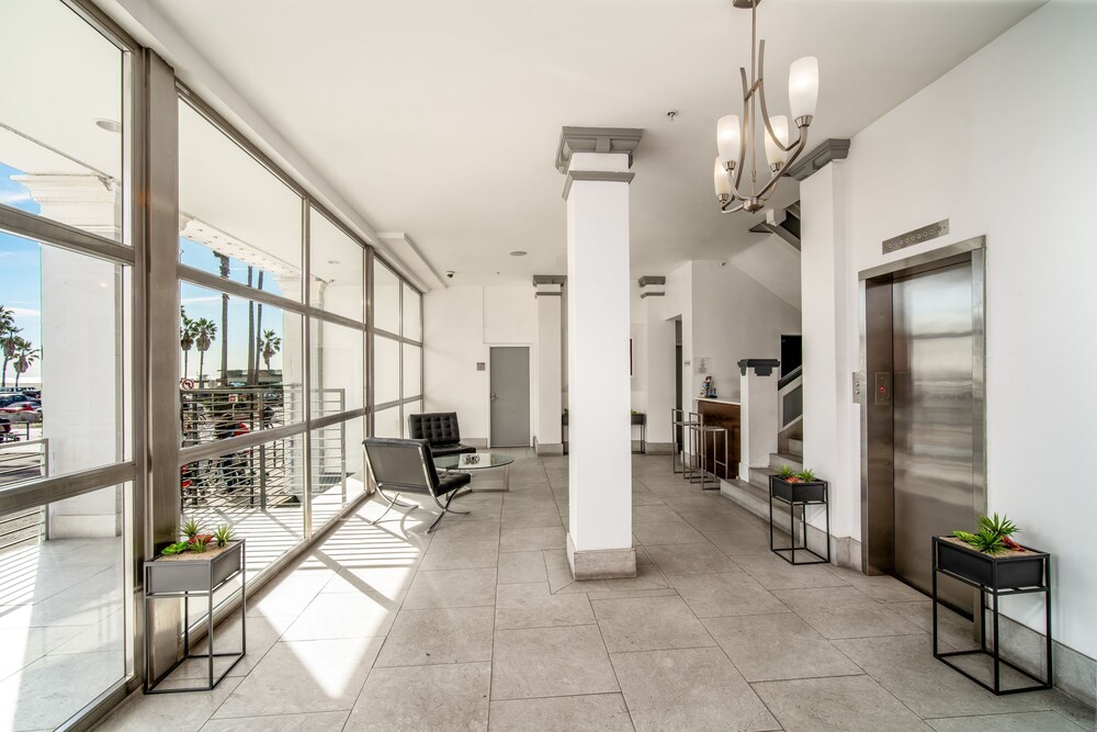 Air Venice on the Beach, Los Angeles 75 Room Prices & Reviews Travelocity