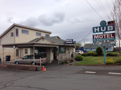 Great Place to stay The Hub Motel near Redmond 