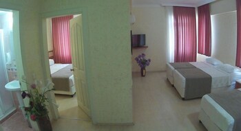 Lara Hadrianus Hotel Reviews Photos Rates Ebookers Com