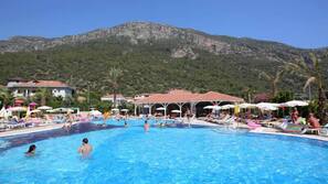2 outdoor pools, pool umbrellas, sun loungers