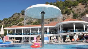 2 outdoor pools, pool umbrellas, sun loungers
