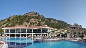 2 outdoor pools, pool umbrellas, sun loungers