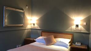 Iron/ironing board, free WiFi, linens