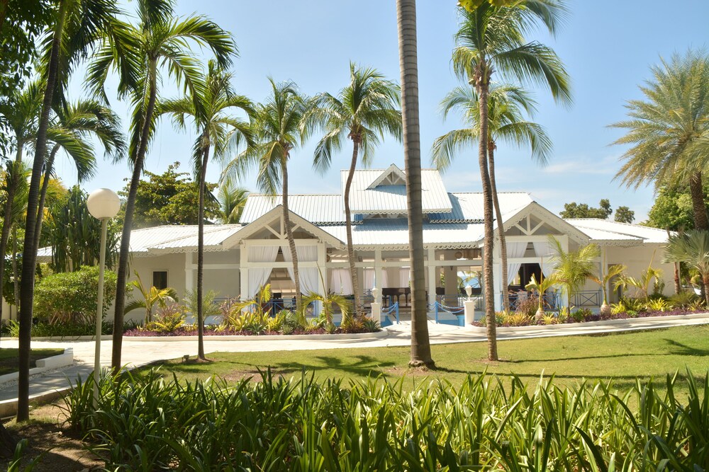 Kaliko Beach Club All Inclusive Resort 2018 Room Prices 119 Courtyard View Featured Image Interior Entrance