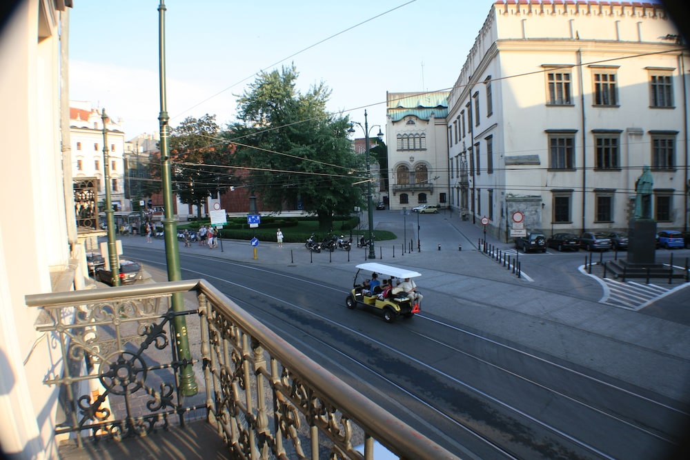 Photo - AMBER Guest Rooms