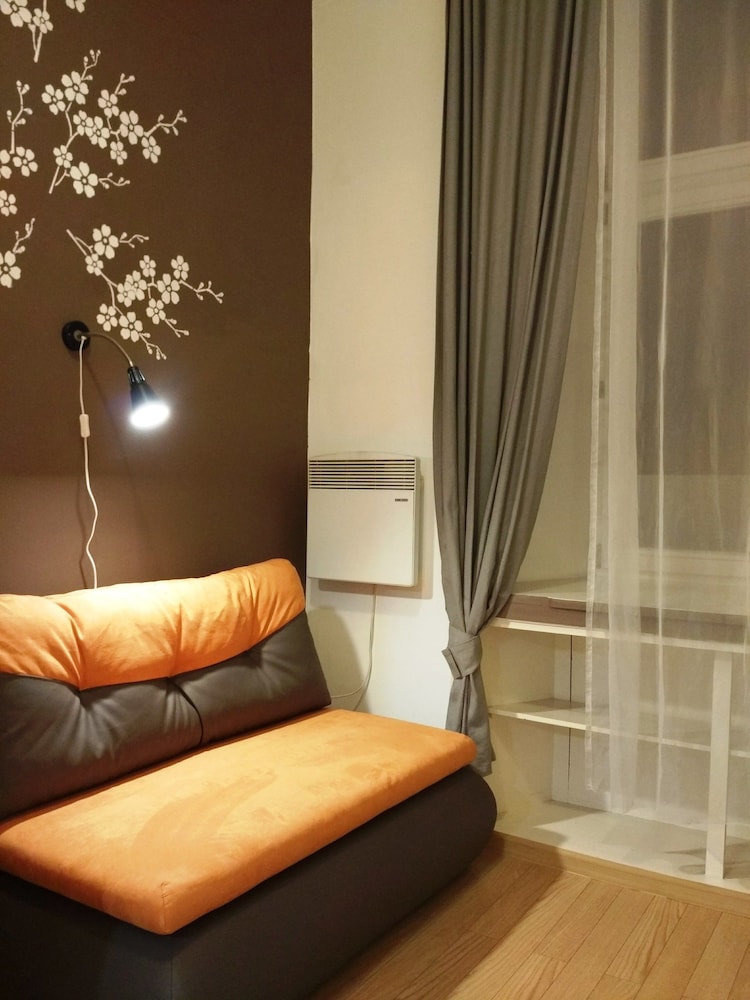 Photo - AMBER Guest Rooms