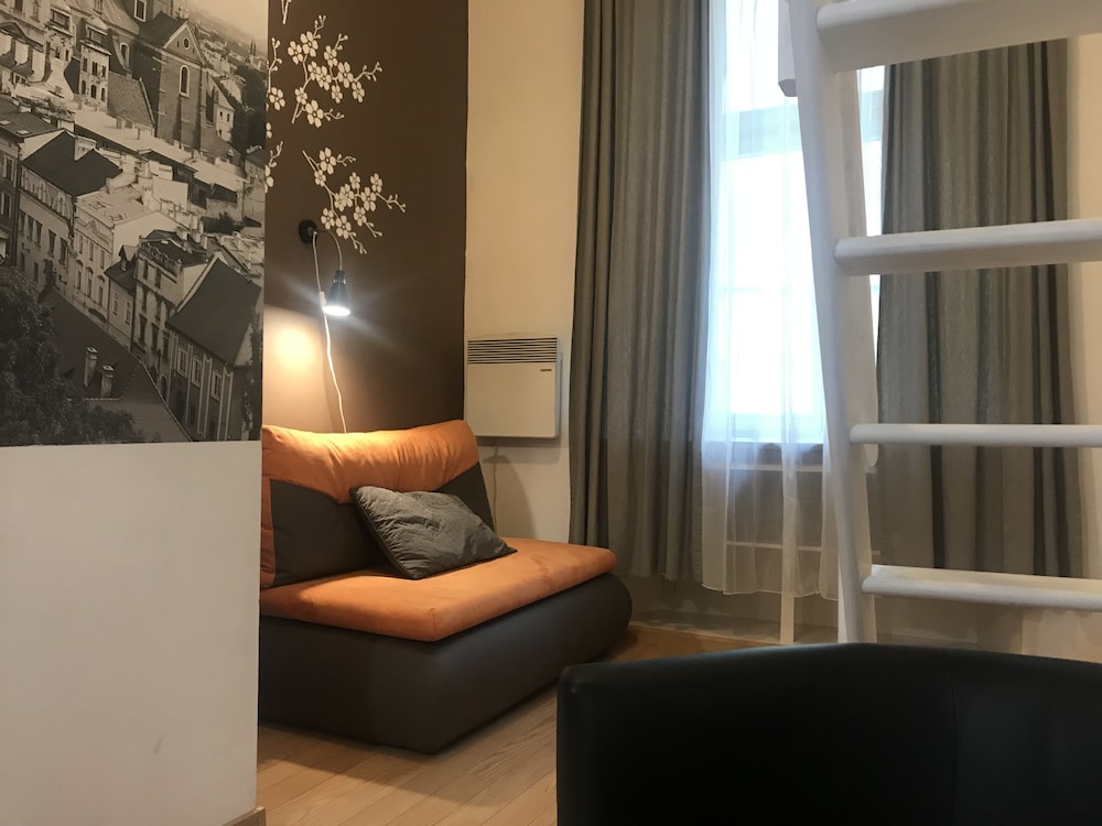 Photo - AMBER Guest Rooms