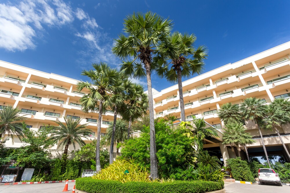 Front of property, Garden Sea View Resort