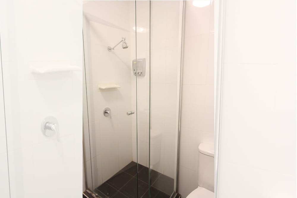 Alston Apartments Hotel