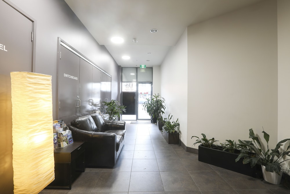 Alston Apartments Hotel