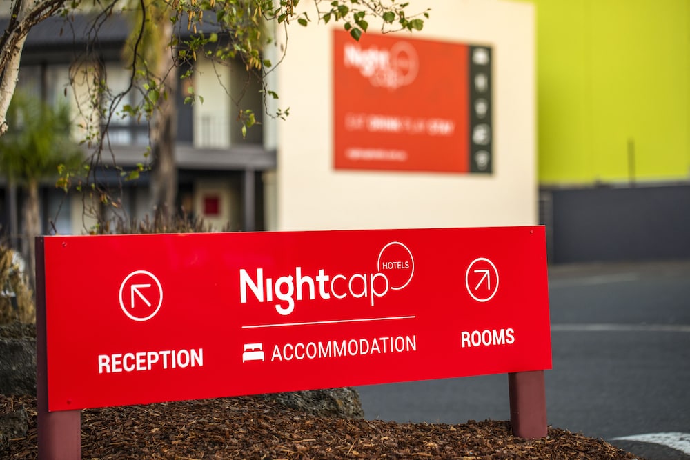 Nightcap at Matthew Flinders Hotel
