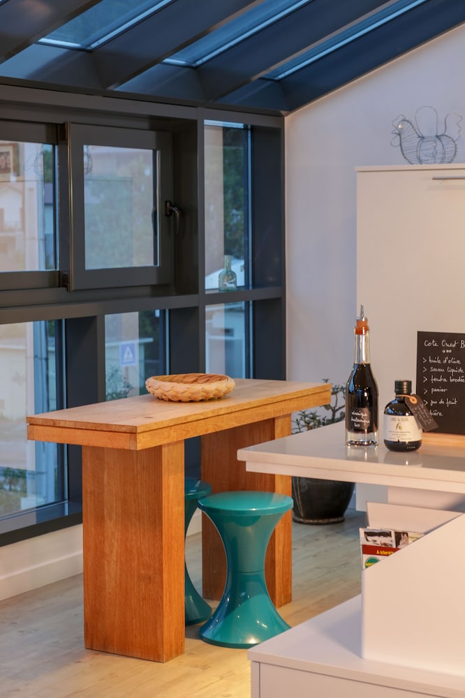 Côte Ouest AppartHotel