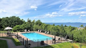 Seasonal outdoor pool, pool umbrellas, sun loungers