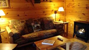 1 bedroom, pillowtop beds, free WiFi, linens