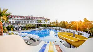 Toboggan aquatique