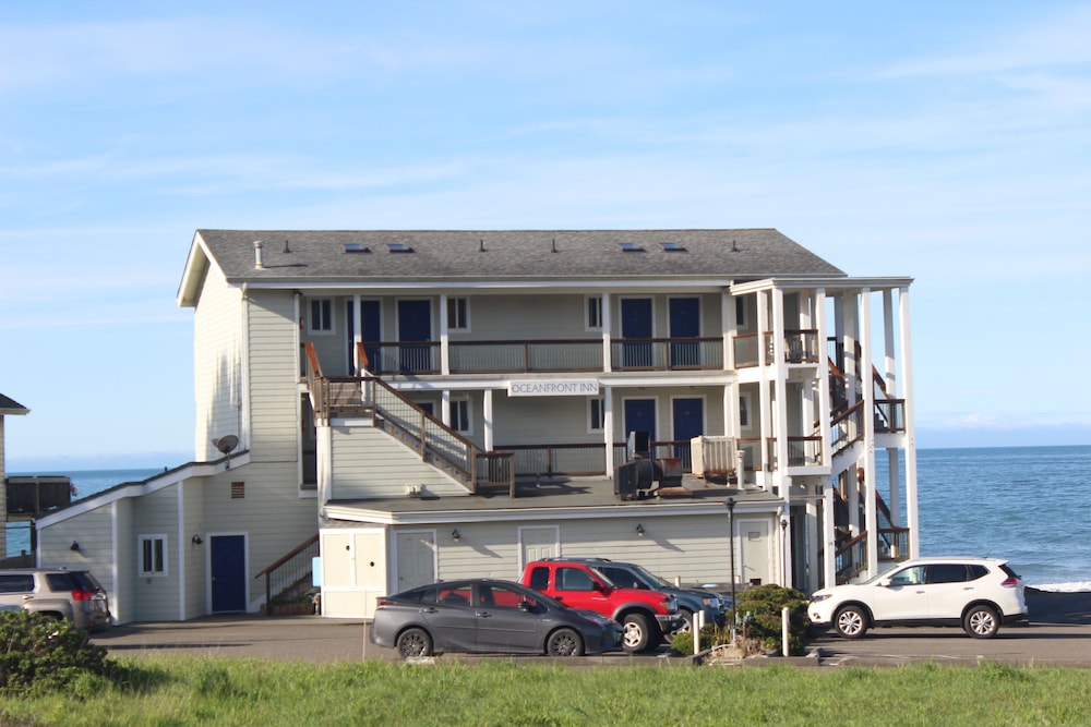 Oceanfront Inn at Shelter Cove, Shelter Cove 91 Room Prices & Reviews