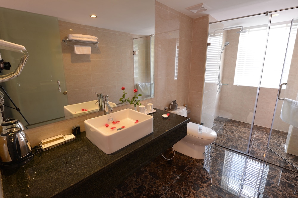 Photo - Golden Sun Hotel