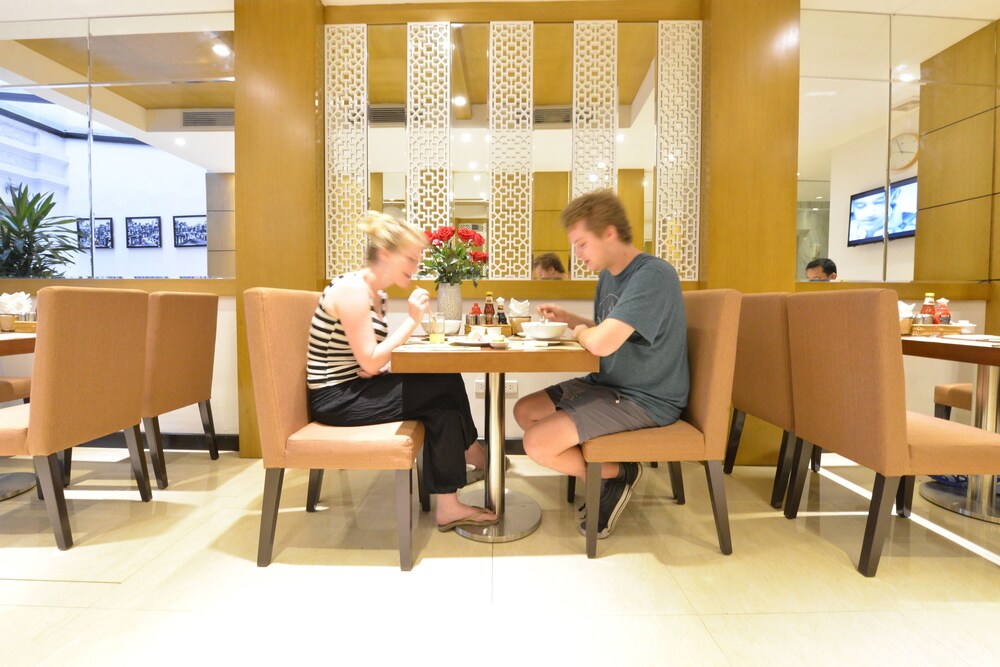 Photo - Golden Sun Hotel