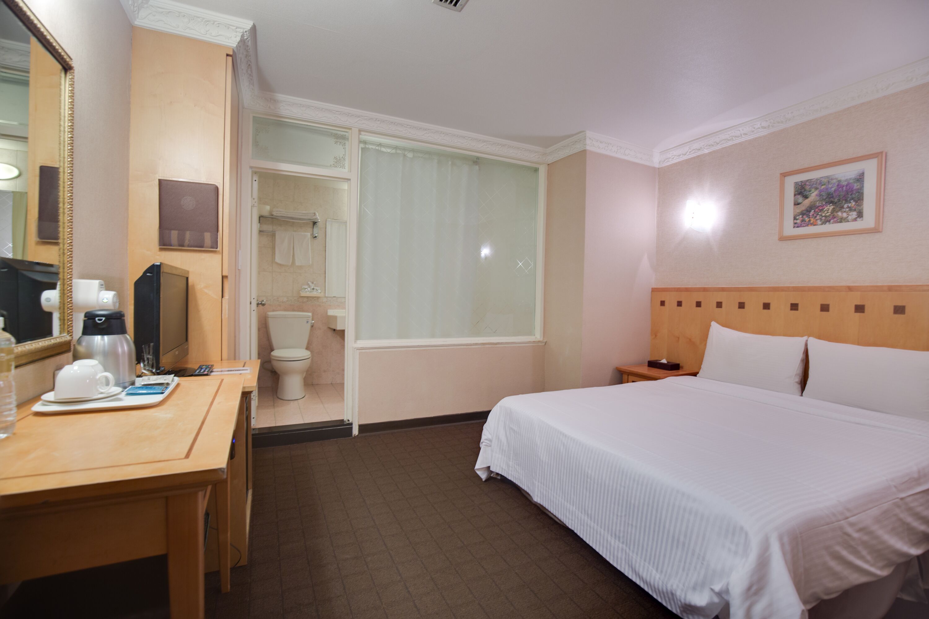 イースト ドラゴン ホテル 口コミ 部屋写真 料金 お得情報 エクスペディア