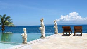 Private beach, white sand, beach shuttle, scuba diving