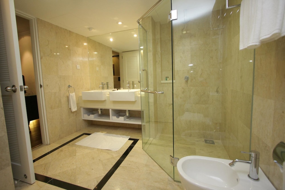 Bathroom, The Jerai Hotel Alor Star