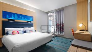 Hypo-allergenic bedding, in-room safe, desk, laptop workspace
