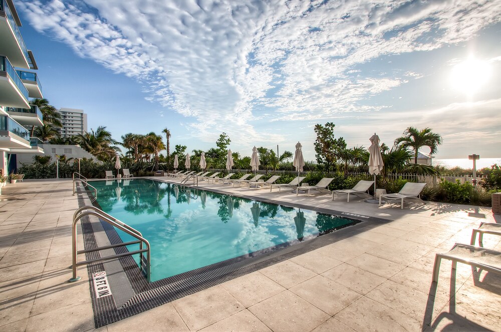 Churchill Suites Monte Carlo Miami Beach 2018 Reviews Churchill Suites Monte Carlo Miami Beach 2018 Reviews Hotel Booking Expedia Co In