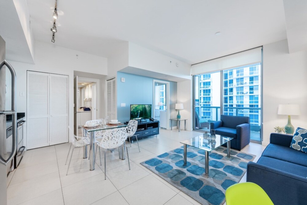 Churchill Suites Monte Carlo Miami Beach