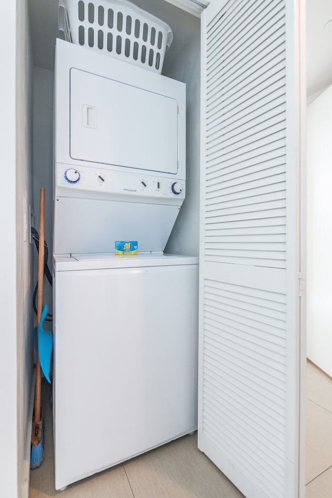 Churchill Suites Monte Carlo Miami Beach