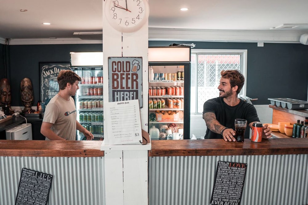 Foto - Budds In Surfers Backpackers