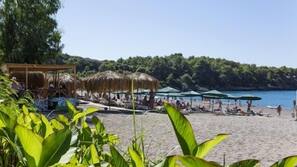 Privatstrand, Cabañas (kostenlos), Liegestühle, Sonnenschirme