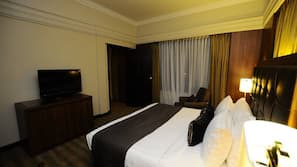 Minibar, in-room safe, blackout curtains, free WiFi