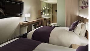 Premium bedding, desk, free WiFi