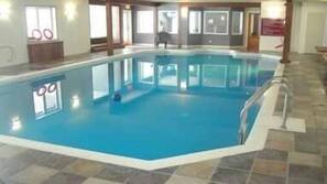 Indoor pool, seasonal outdoor pool, pool loungers