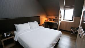 Minibar, Zimmersafe, Bügeleisen/Bügelbrett, kostenloses WLAN