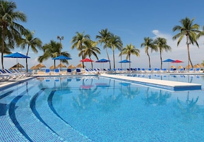 2 outdoor pools, pool umbrellas, sun loungers