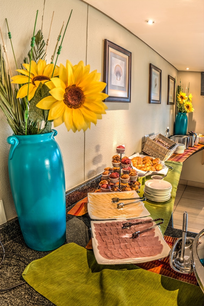 Road Lodge Richards Bay AU69 Deals & Reviews (Richards Bay, ZAF) Wotif