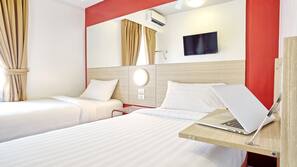 In-room safe, iron/ironing board, free WiFi