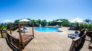 2 outdoor pools, sun loungers