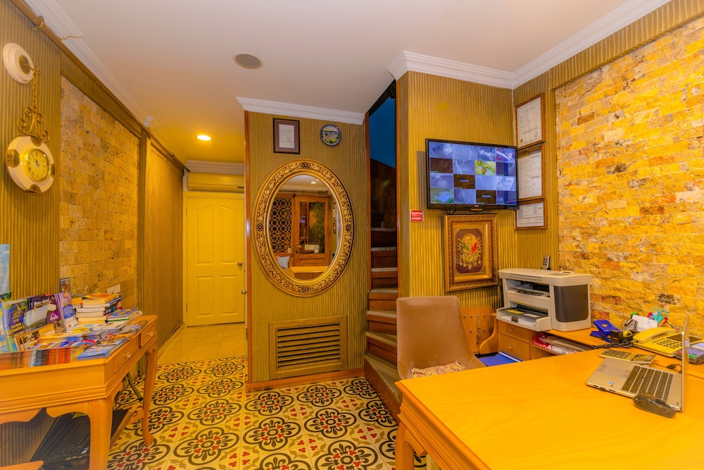 Photo - Walnut Shell Hotel