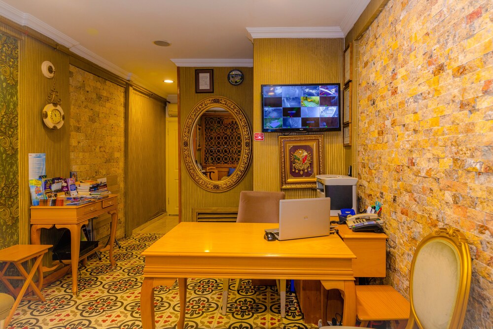 Photo - Walnut Shell Hotel