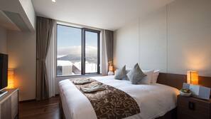 In-room safe, iron/ironing board, free WiFi, wheelchair access