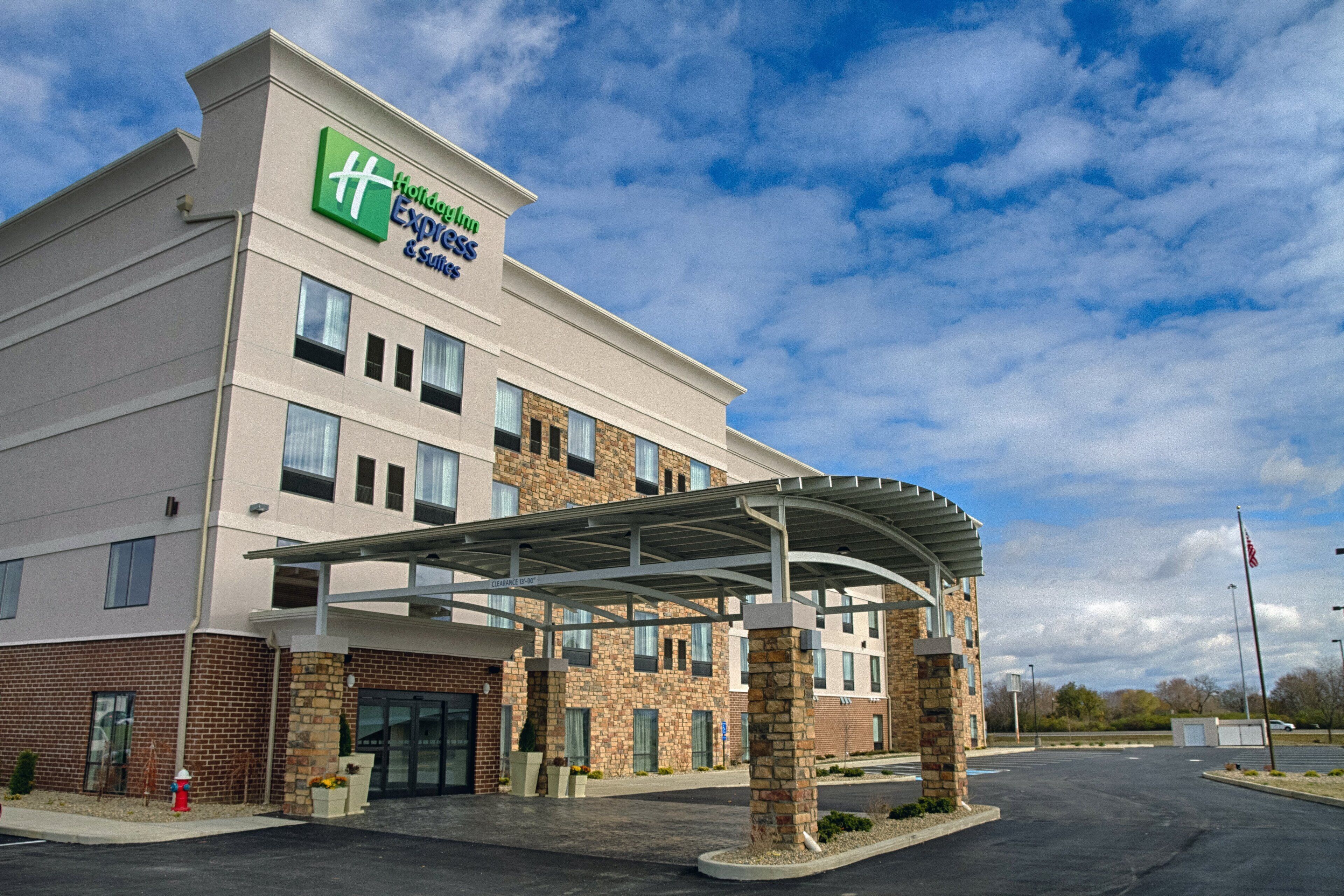 Holiday Inn Express Suites Sidney An Ihg Hotel In Sidney Oh Expedia
