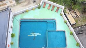 Outdoor pool, pool loungers