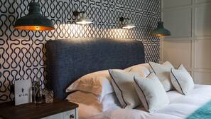 Egyptian cotton sheets, minibar, in-room safe, individually decorated