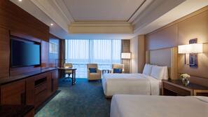 Premium bedding, minibar, in-room safe, desk