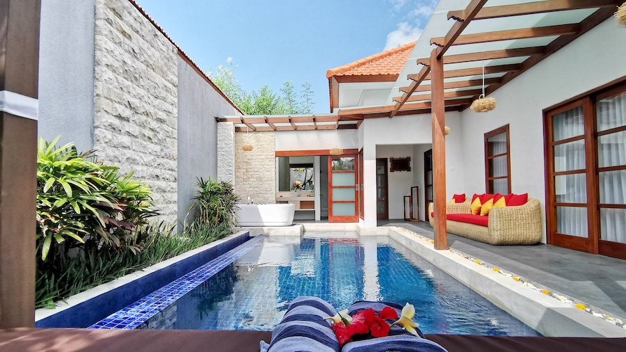 Kuta Puri Bungalows, Villas and Resort