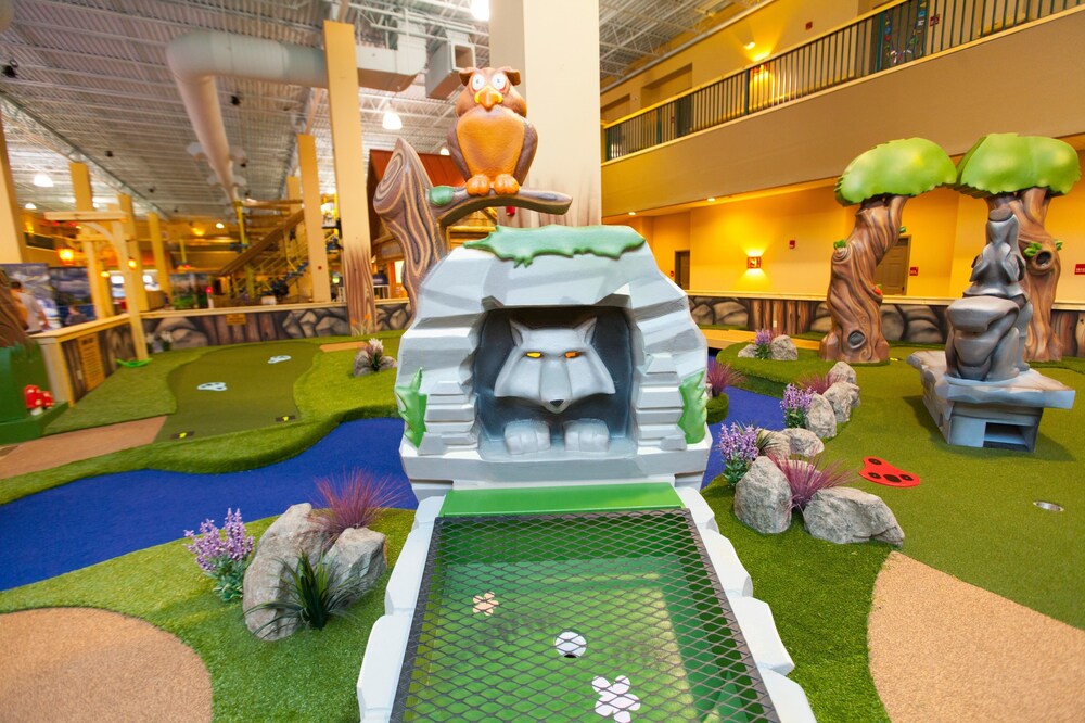 Great Wolf Lodge Boston Grambatman